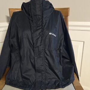 Lightweight Columbia Windbreaker